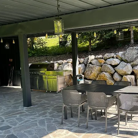 Babiogorskie Stodoly Holiday home *